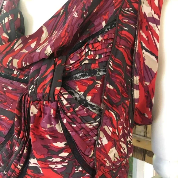 BCBG Sexy sleeveless blouse red and black women’s top size small - Picture 2 of 8